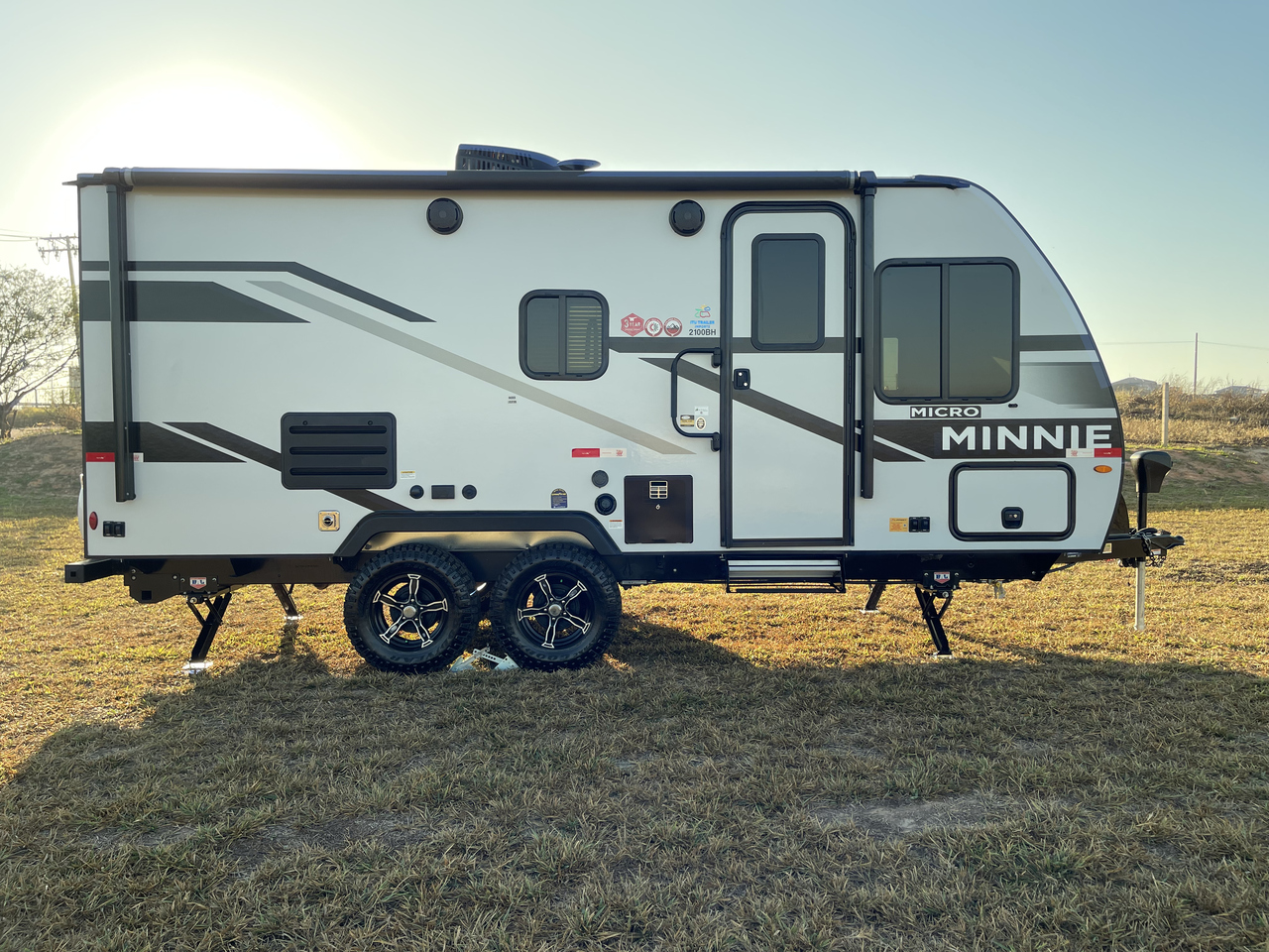 Winnebago Micro Minnie 2100BH