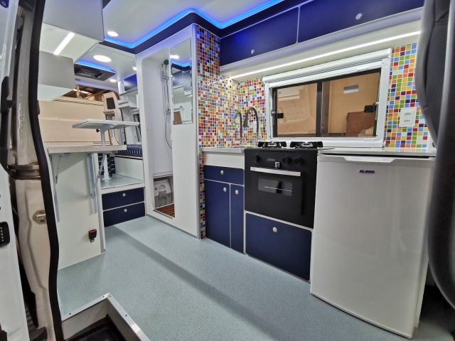 Montagem de Motorhome Sprinter Comfort - Porto Projetos Automotivos