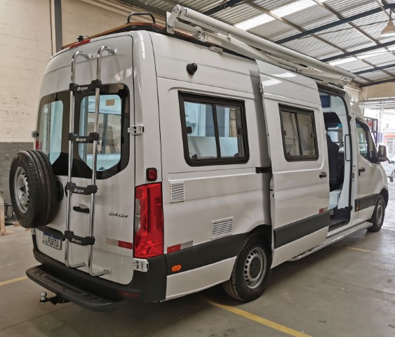Montagem de Motorhome Sprinter Comfort - Porto Projetos Automotivos