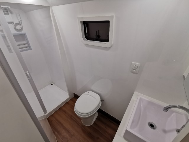 Montagem de Motorhome Luxo Personalizado