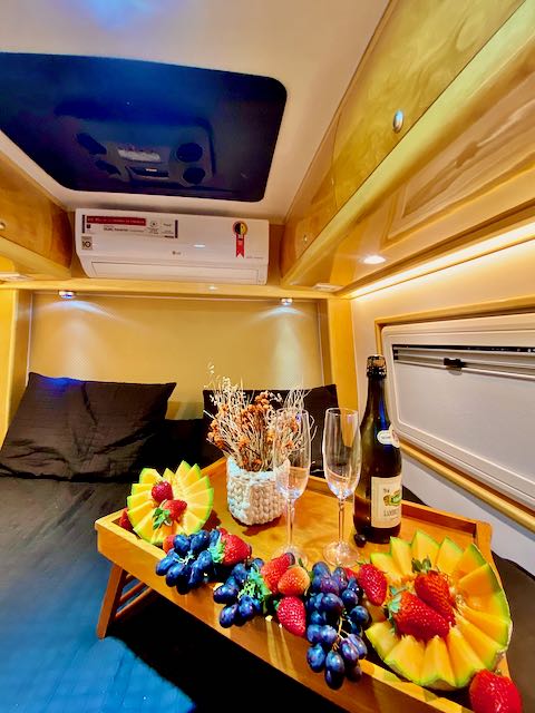 Globe Customs Motorhome Sprinter 416