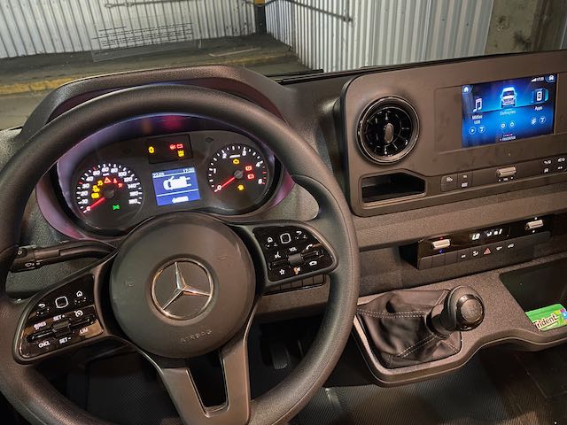 Globe Customs Motorhome Sprinter 416