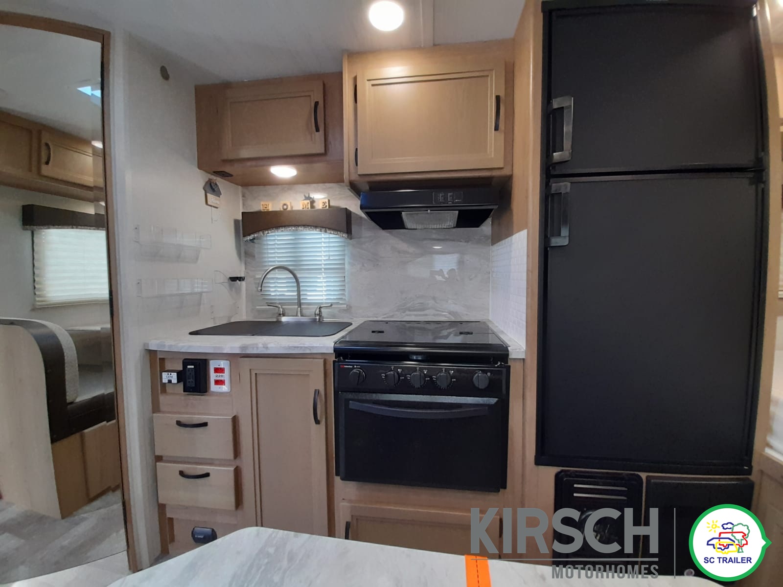 Winnebago Micro Minnie 1706FB