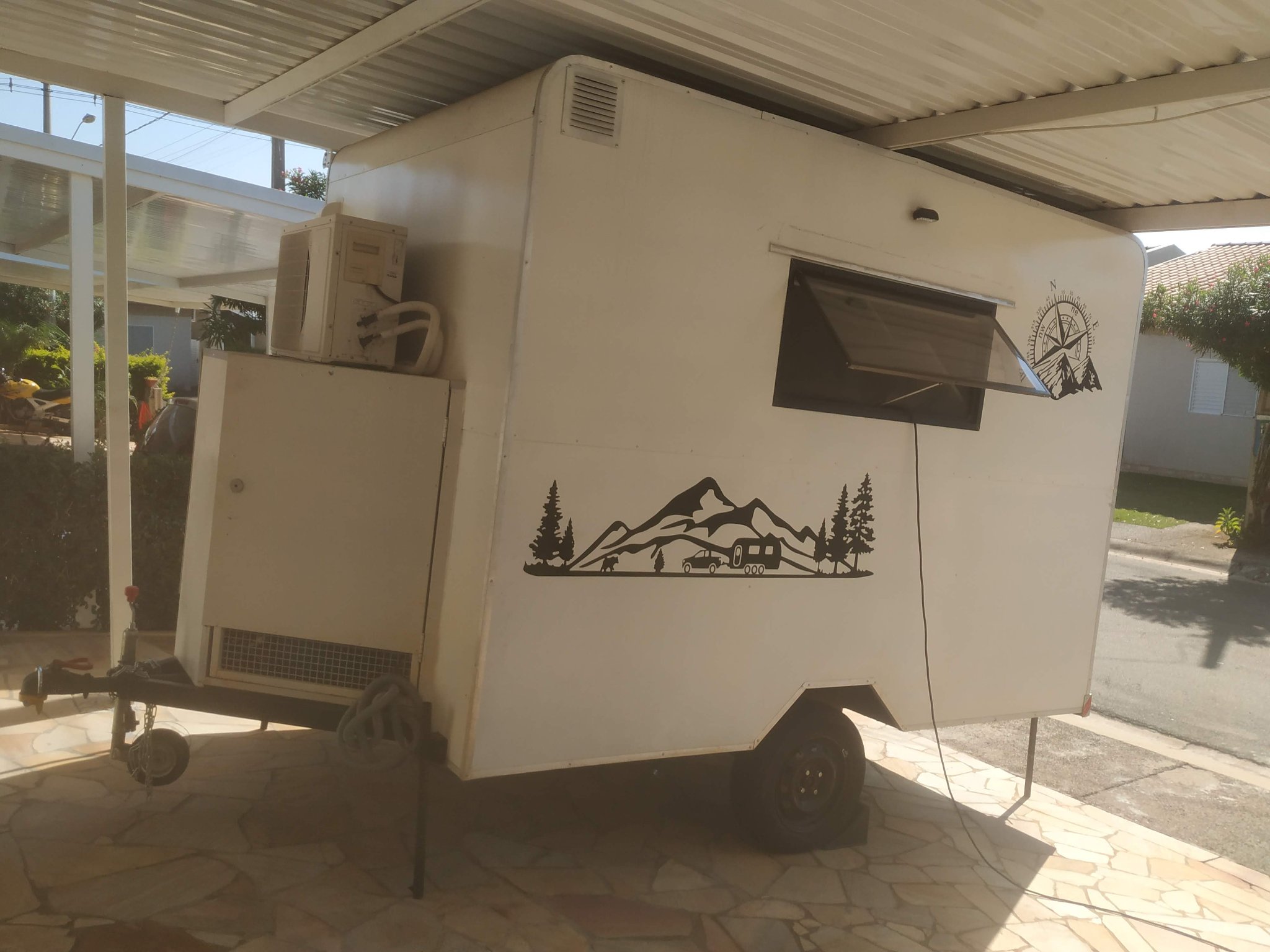 Trailer 1 eixo para 4 pessoas, semi-artesanal