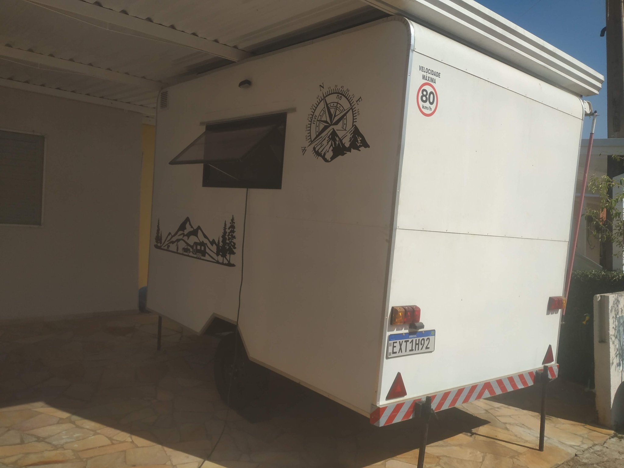 Trailer 1 eixo para 4 pessoas, semi-artesanal