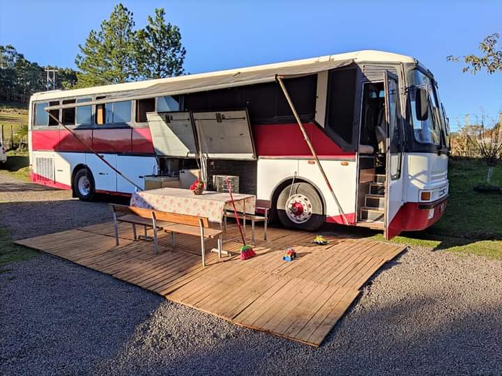 Motortrailer Ônibus