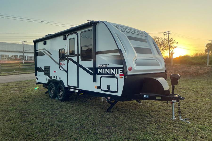 Winnebago Micro Minnie 2108DS (D)