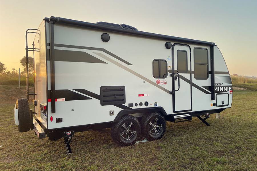 Winnebago Micro Minnie 2108DS (D)