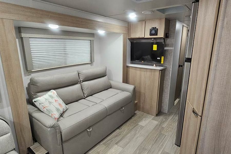 Winnebago Micro Minnie 2225RL