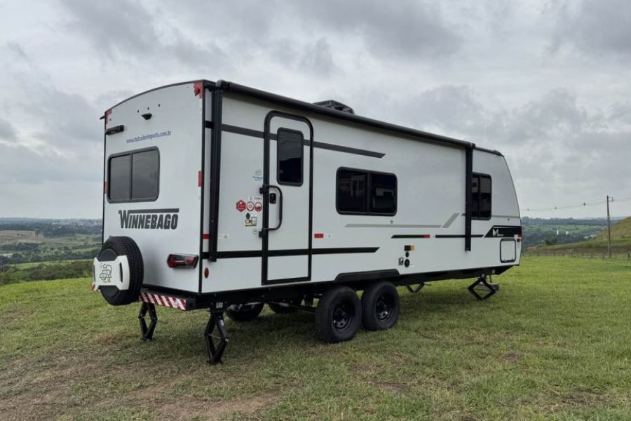 Winnebago Trailer 2326rk