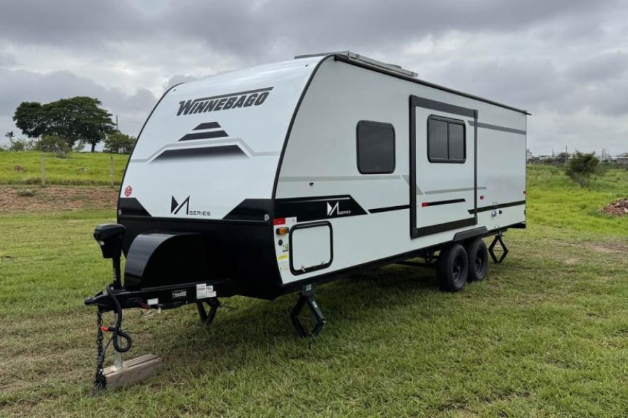 Winnebago Trailer 2326mbbh