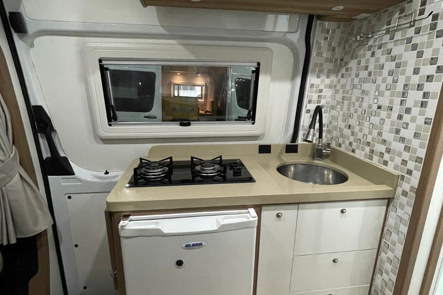 Globe Motorhomes Motorhome Sprinter 416