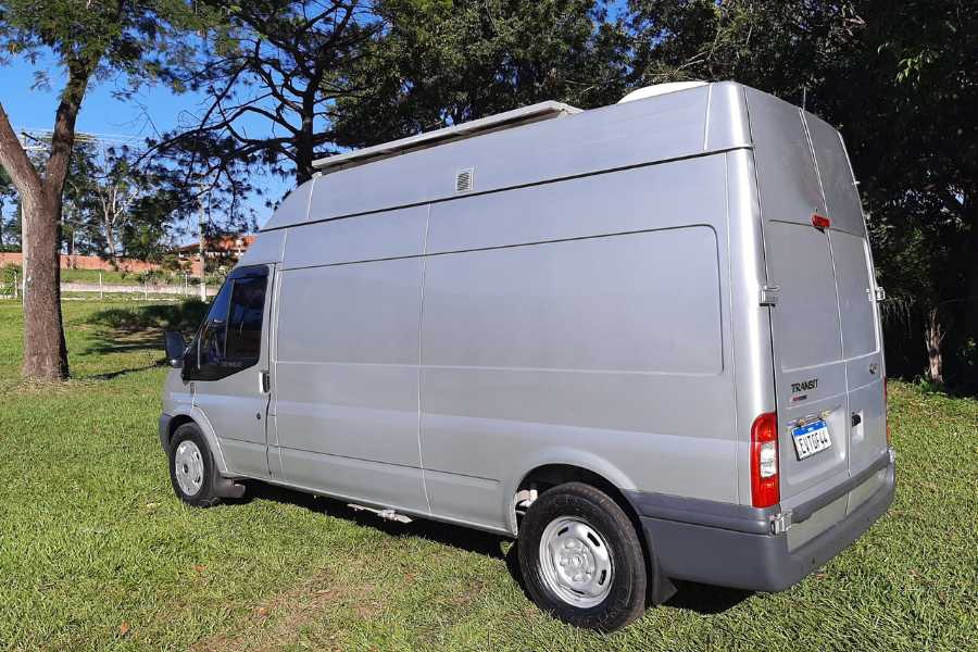 Motortrailer Furgão