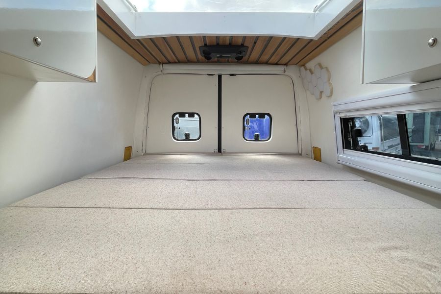 GetOutside Motorhome Sprinter 516 Extra Longa High-Tech