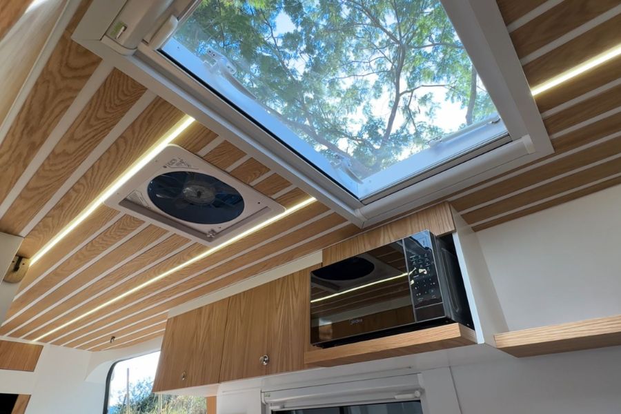 Up Motorhome Sprinter 517