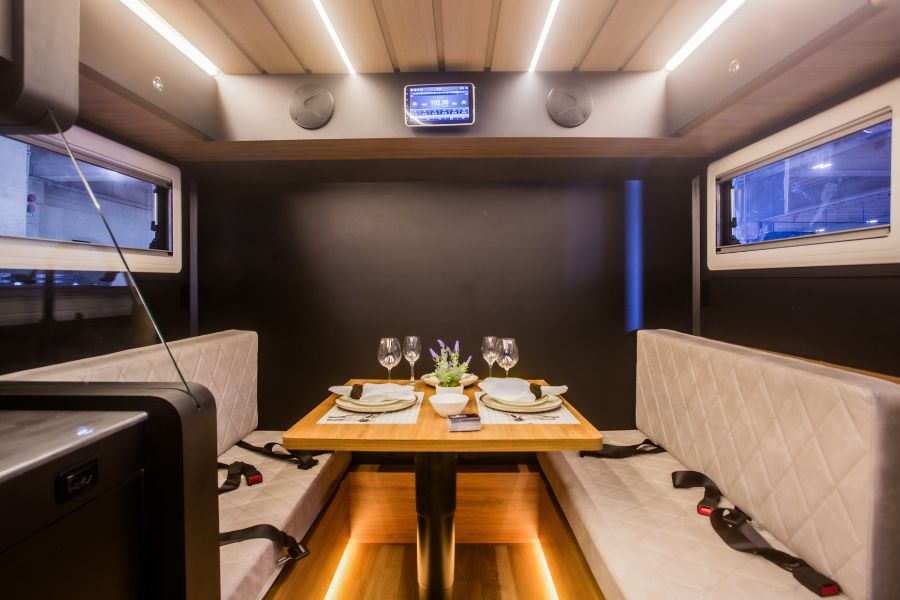 Mammoth Overland Magirus