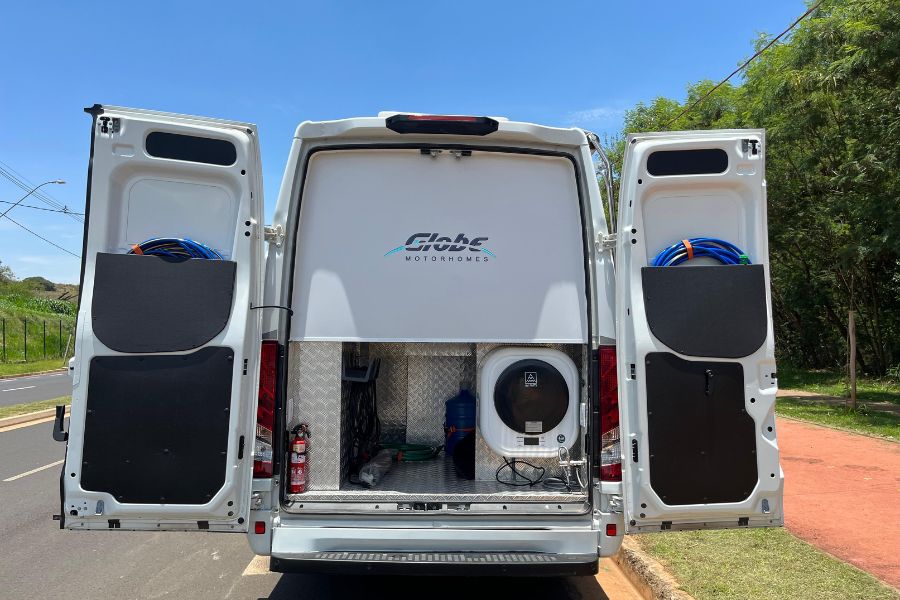 Globe Motorhomes IVECO Dayli Hi-Matic 55-180