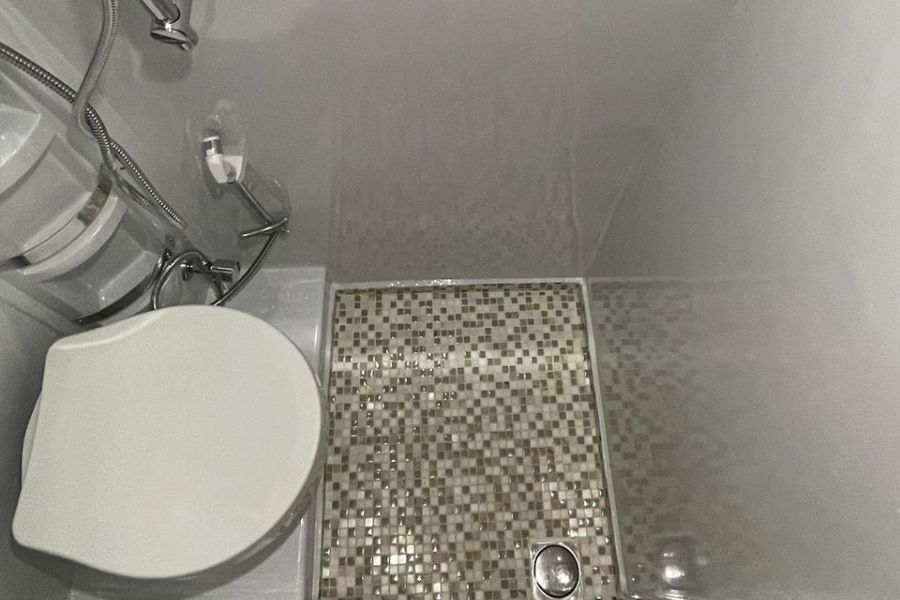 Globe Motorhomes IVECO Dayli Hi-Matic 55-180